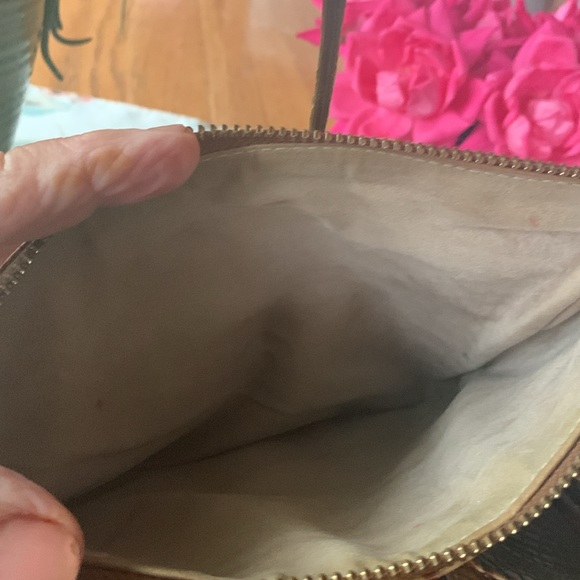 Brahmin Leather Crossbody - Picture 10 of 11